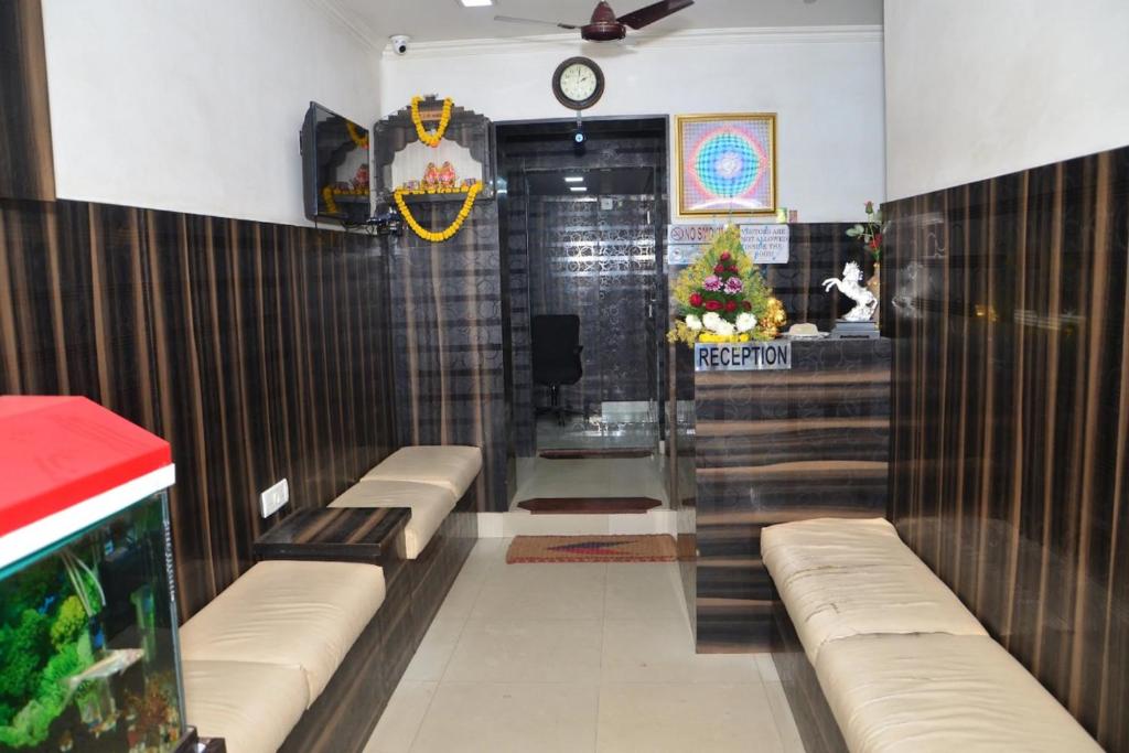 Goroomgo Dev Guest House Howrah