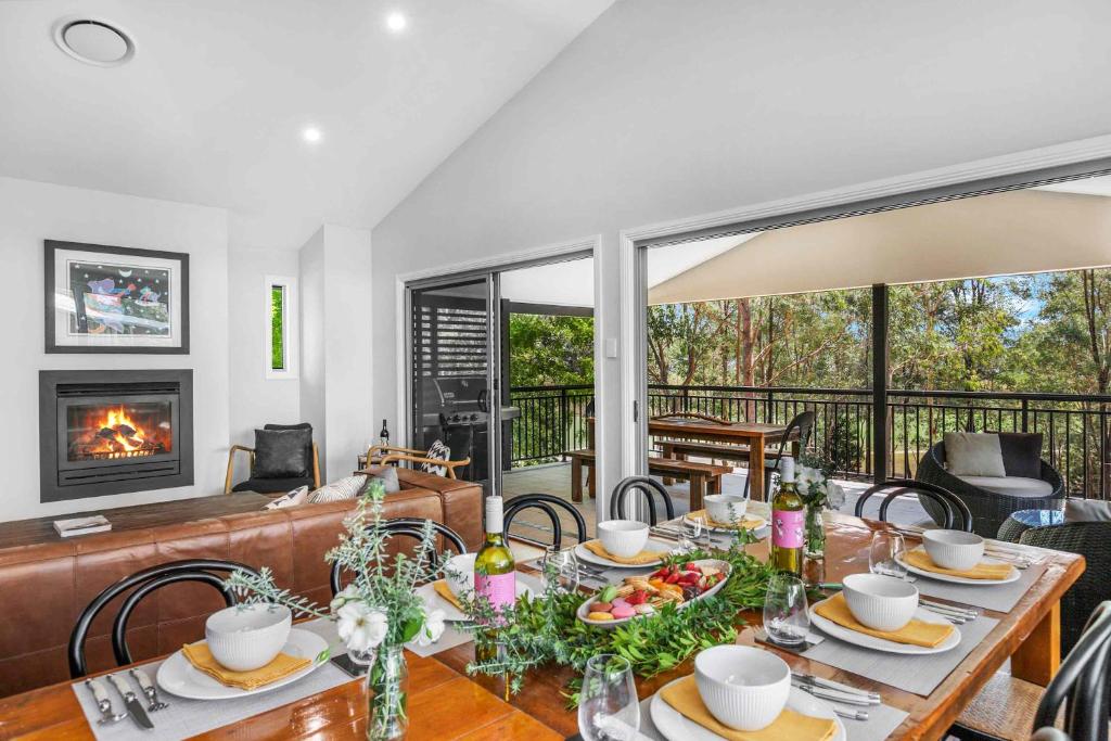 Hunter Treehouse, Rothbury