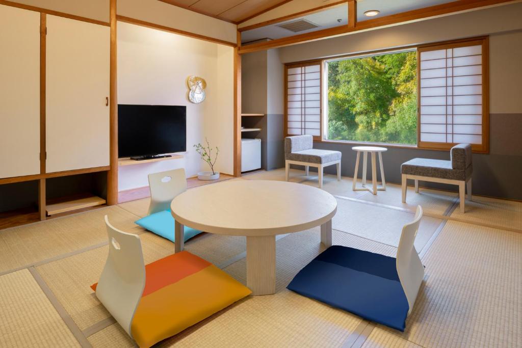 Chaharu photo