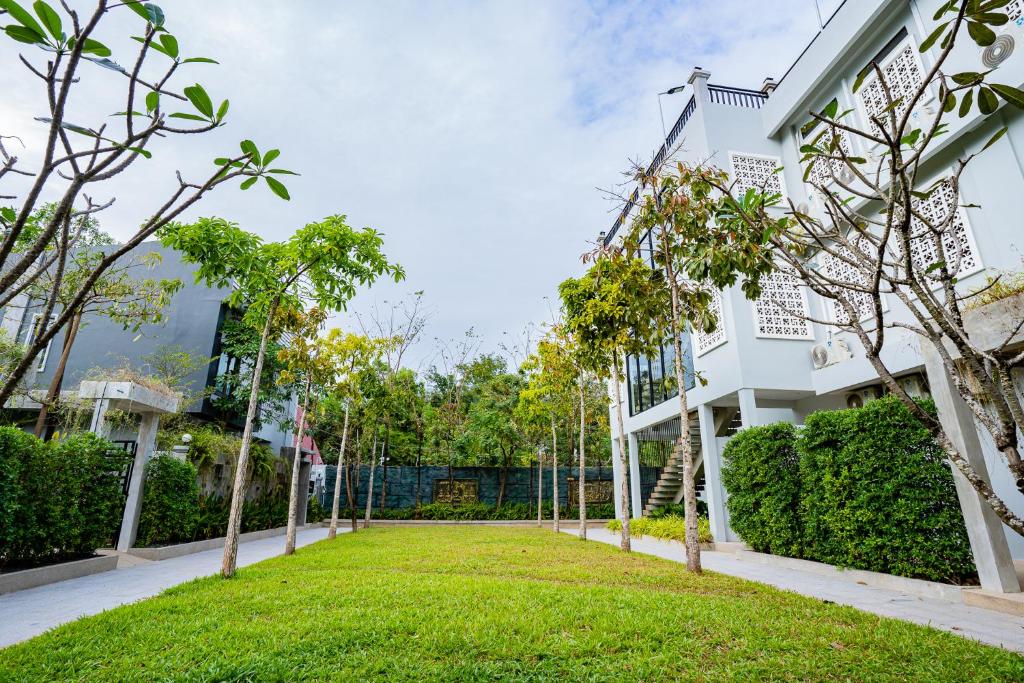 Surrounding environment