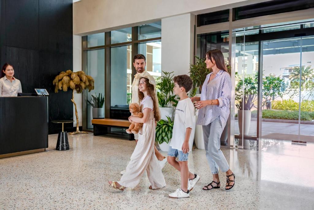 フロント・ロビー