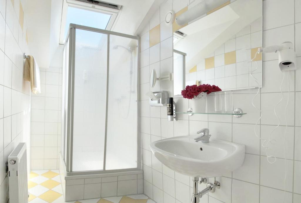 Bellis Hotel photo