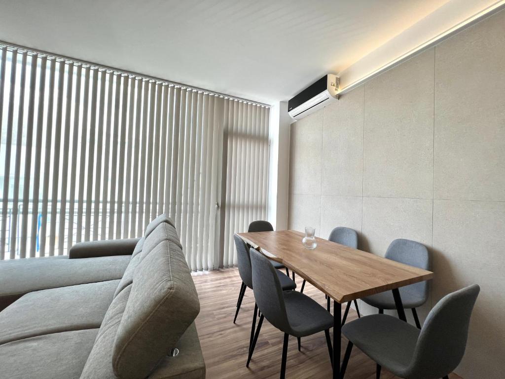 Penthouse & apartments by the Sea airport Airstay 전경