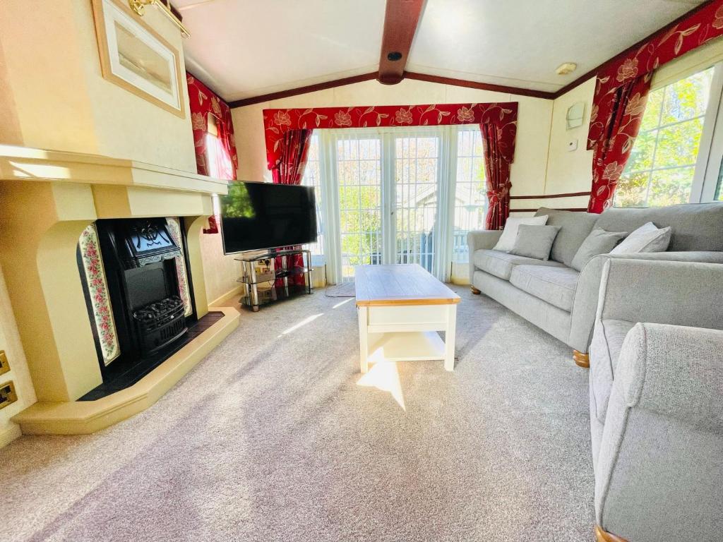 2 Bedroom Holiday Home near the Kent Coast photo 2