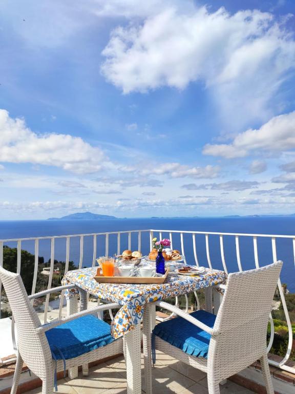 Il Bacio di Capri — Hotel in Capri
