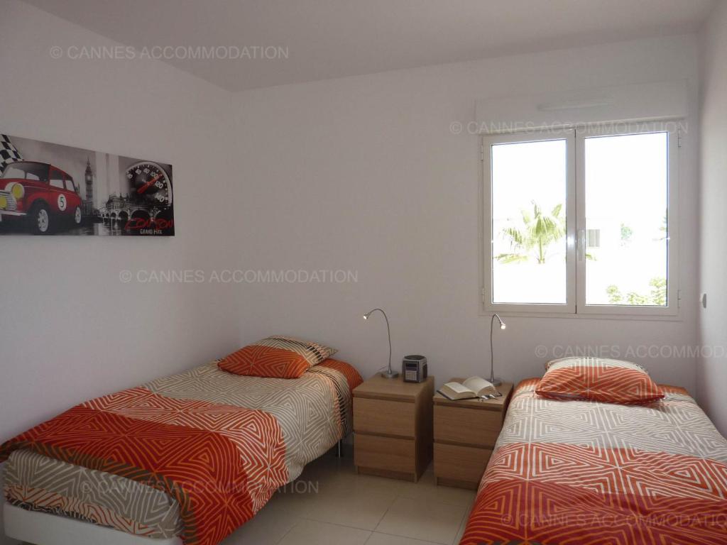 HSUD0784 Plaza 1 - 4