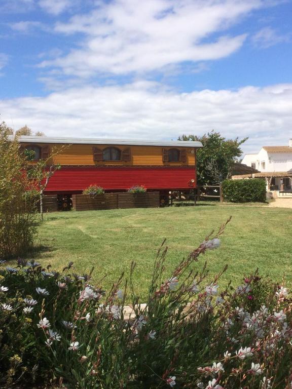 Bungalow confortable à Saintes-Maries-de-la-Mer avec piscine - 5