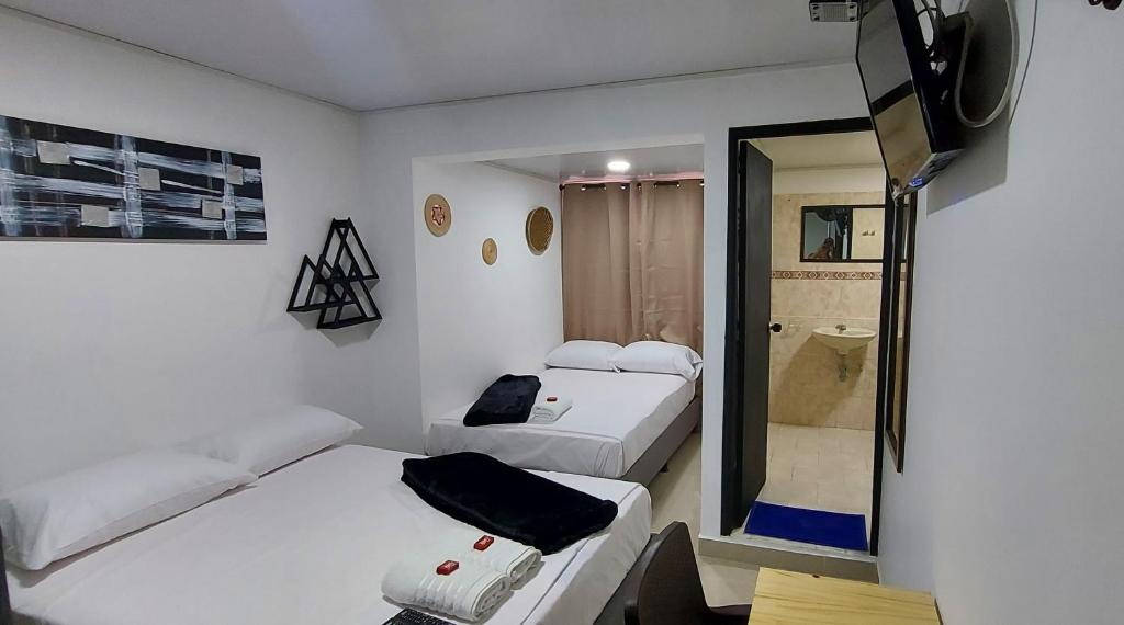 Aparta Hotel la 80 Estadio, Медельин