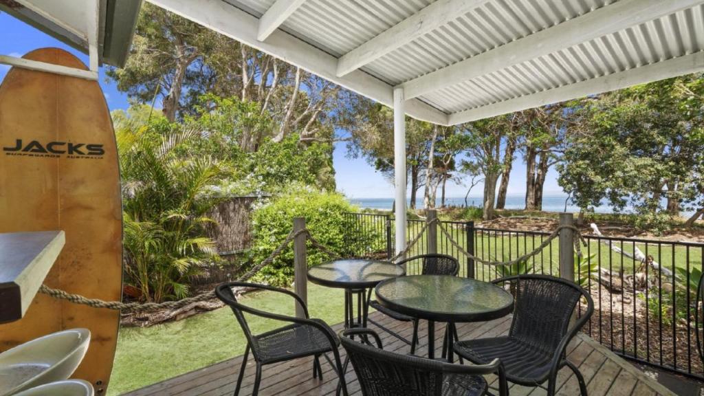 Tidal Dreams - Absolute Beachfront, Bongaree