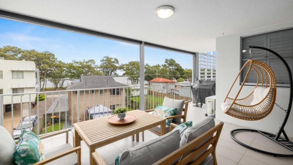 Water Views with a Splash of Luxury, Bongaree