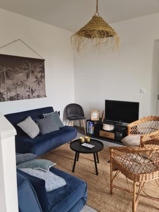 Jolie maison en pierre avec parking privé - 2