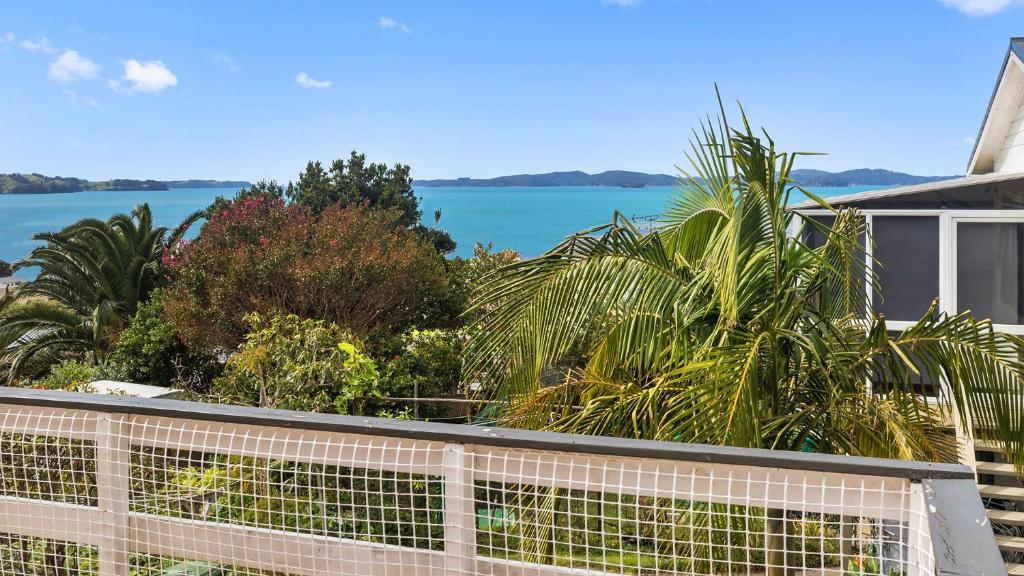 Crystal Clear - Snells Beach Holiday Home, Snells Beach