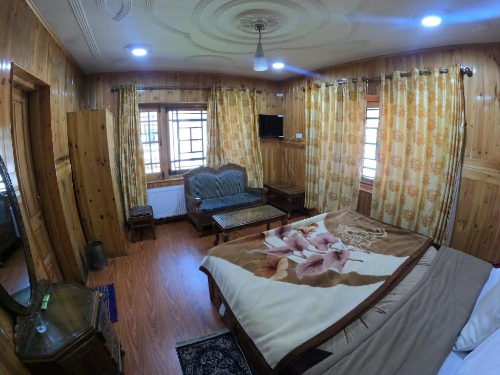Hotel Barzman photo