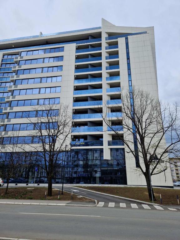 TOMAS LUX APARTMENTS - 2
