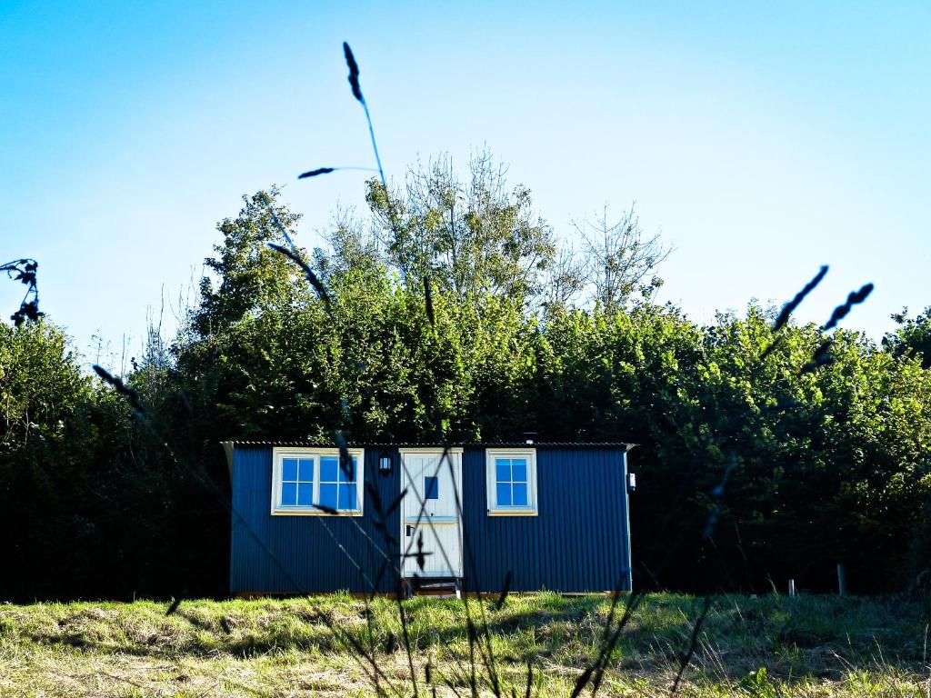 Oak Shepherds Hut, Wootton Fitzpaine