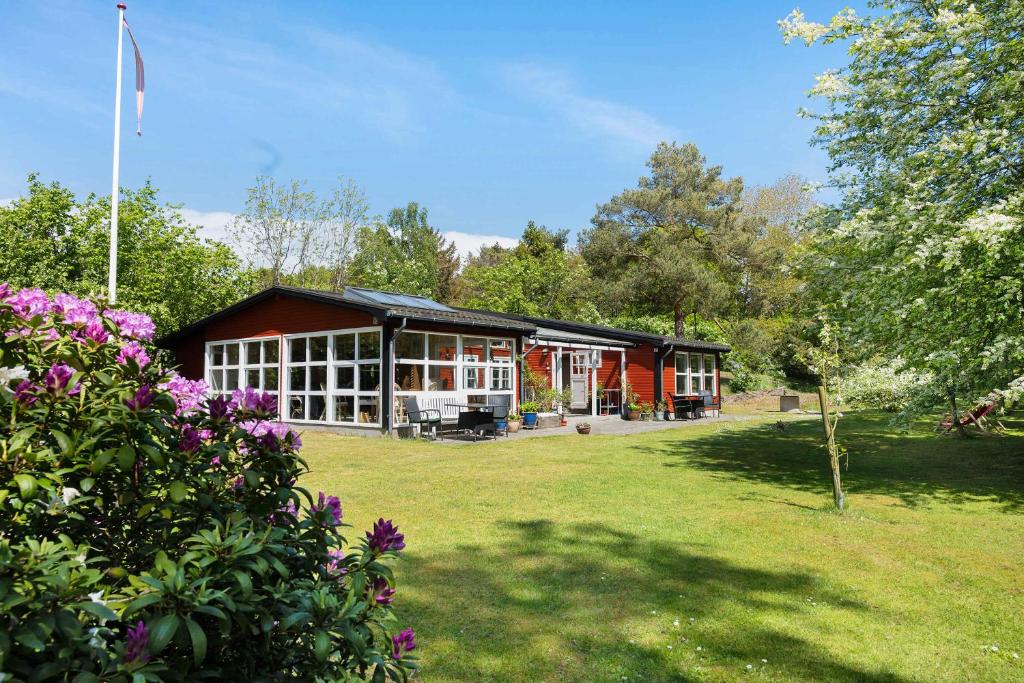 Lovely Cottage In Recreation Area, Åkirkeby