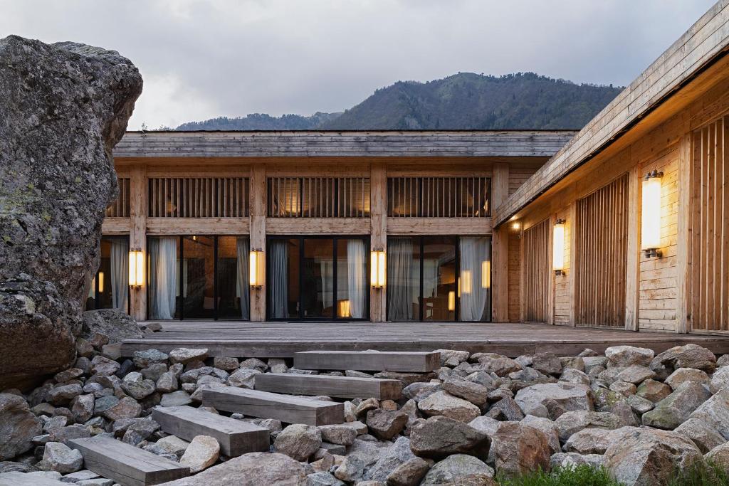 Sami Mta Chalet, Mestia