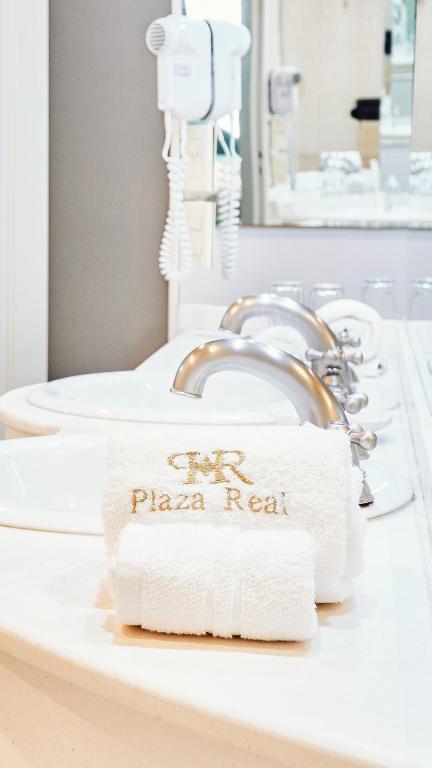 Plaza Real Suites Hotel photo