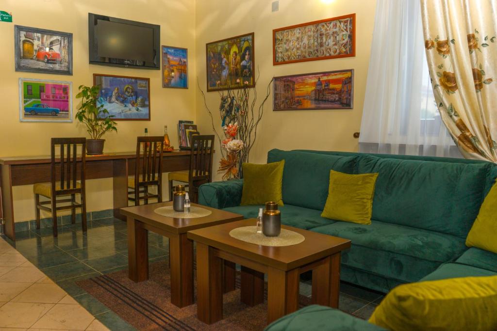 Garni Hotel City — Hotel in Krusevac
