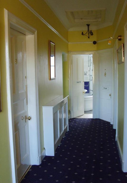 Twin Lions Hotel photo