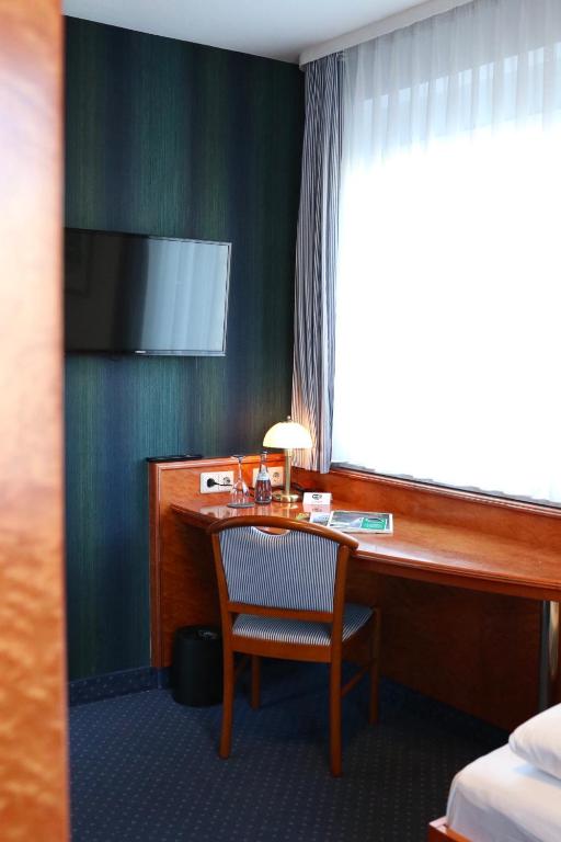Hotel Wurttemberger Hof photo