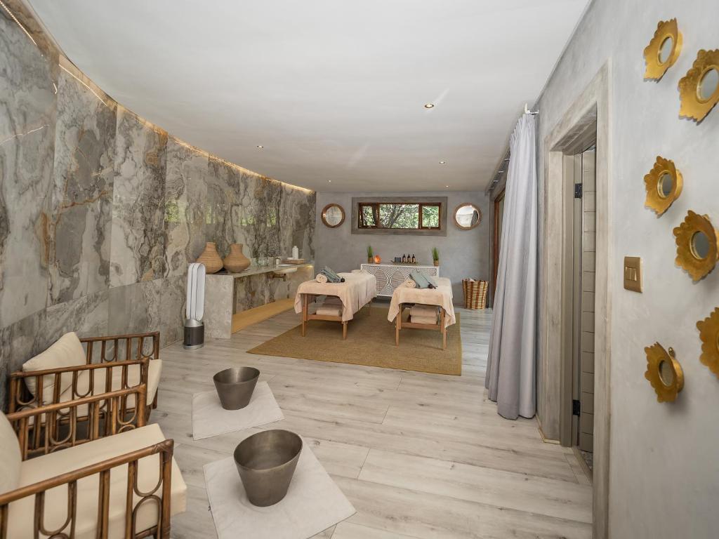 Lush Private Game Lodge photo