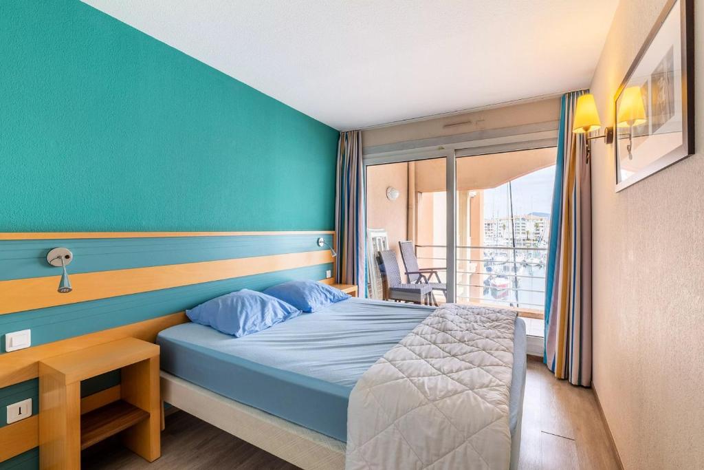 Select Two-Bedroom Apartment (4 People)