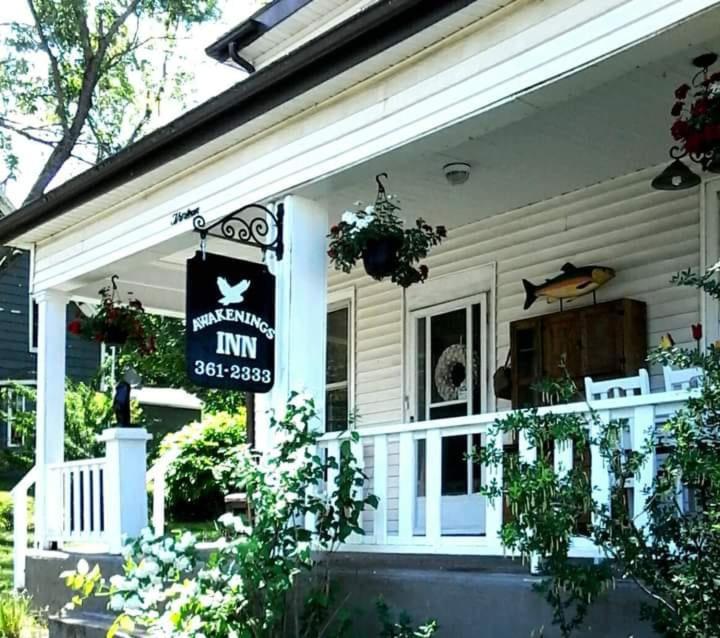 Awakenings Inn photo