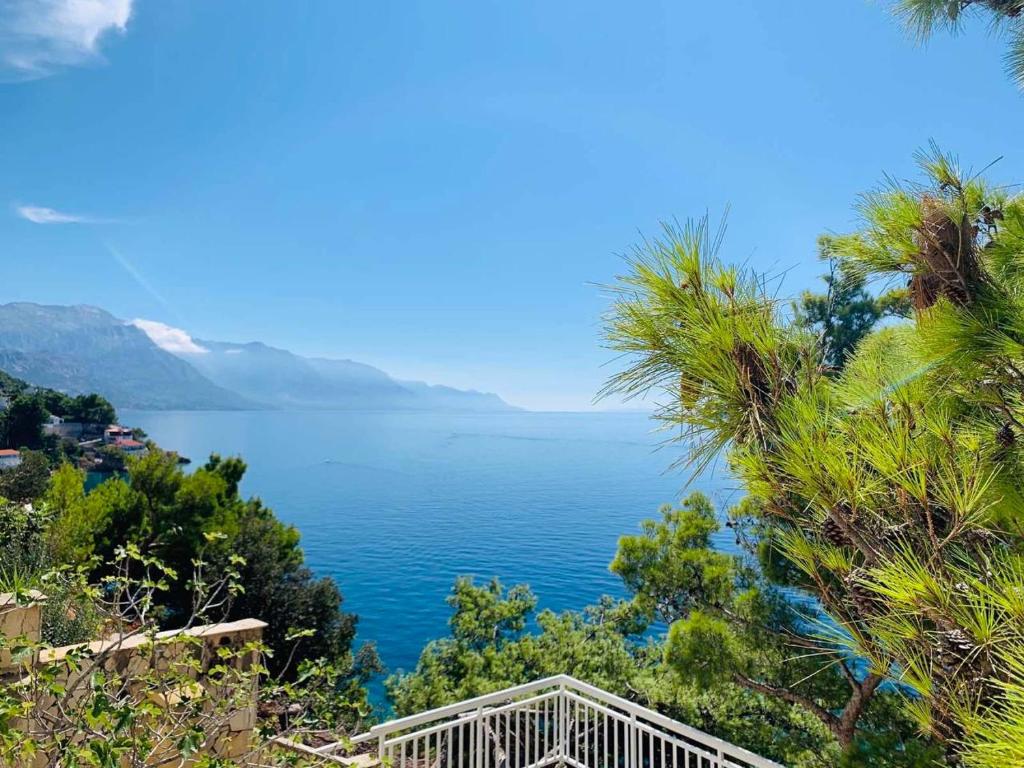 Adriatik Paradise — Hotel in Mimice