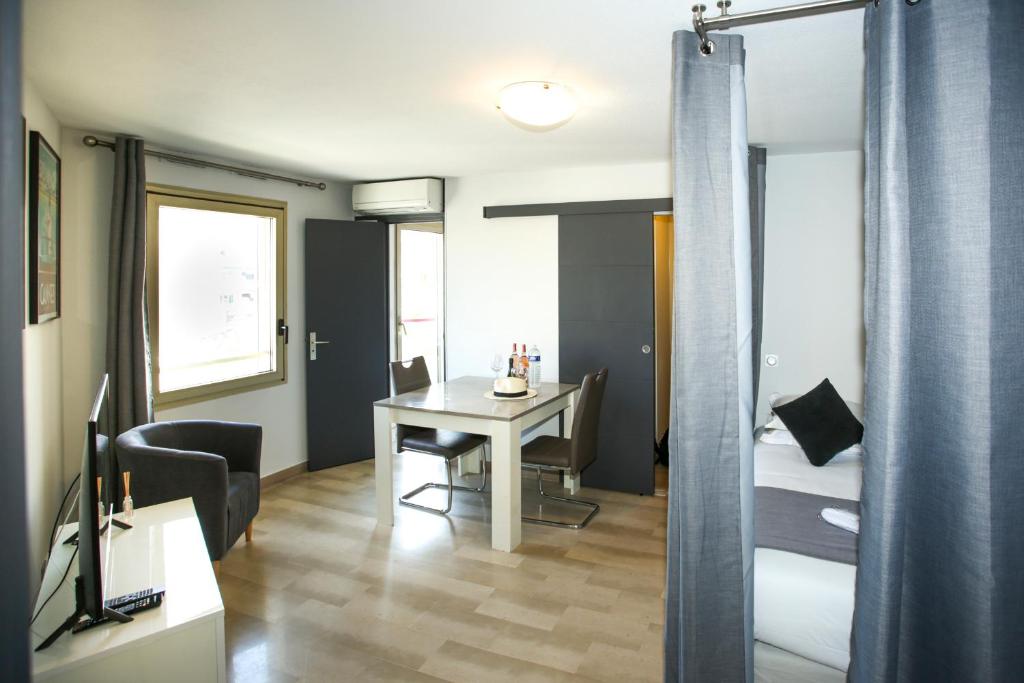 Cannes Studio Centre GAMBETTA - 1