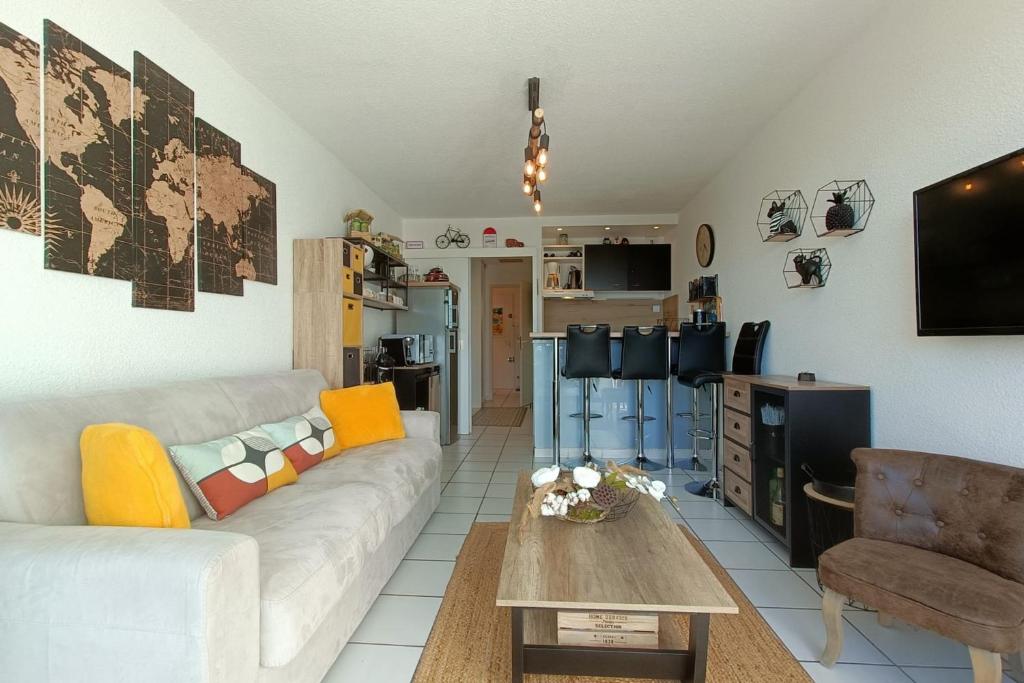 Very functional apartment with sea view - 4