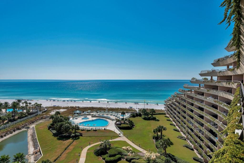 Edgewater 1200, Destin