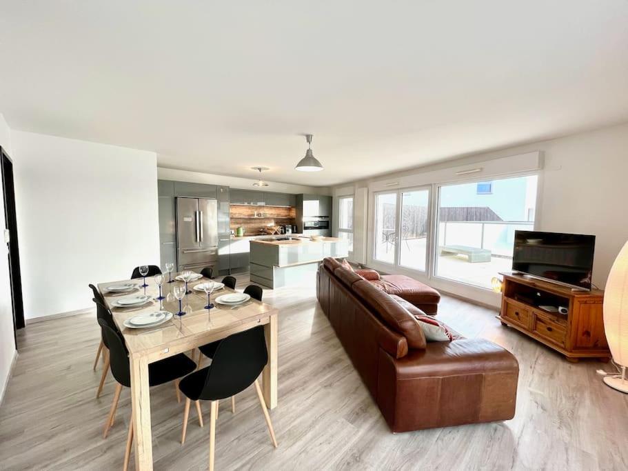 T4 avec grande terrasse et parking privé - 2