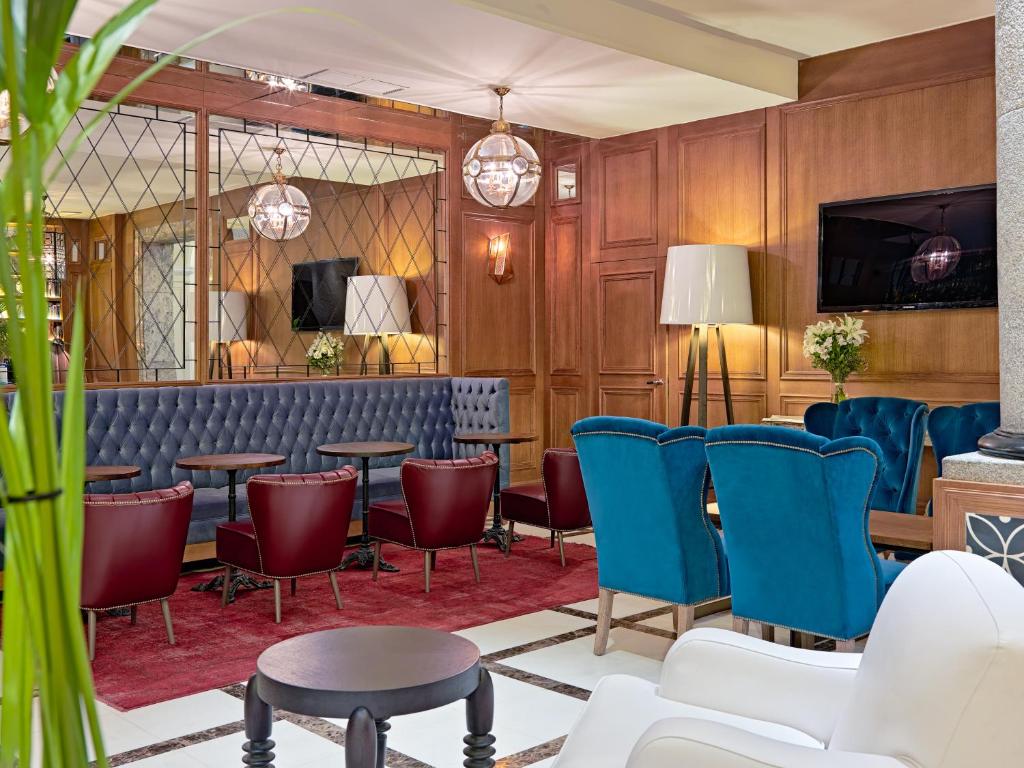 Közös társalgó / TV