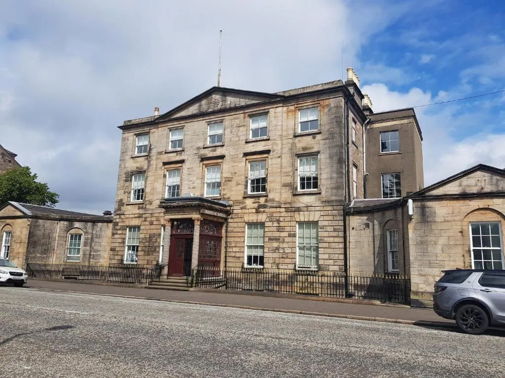 The Tontine Hotel, hotel v destinaci Greenock