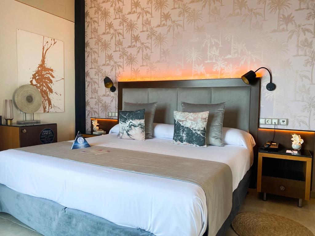 ON ALETA ROOM designed for adults — Almunecar, Andalusia