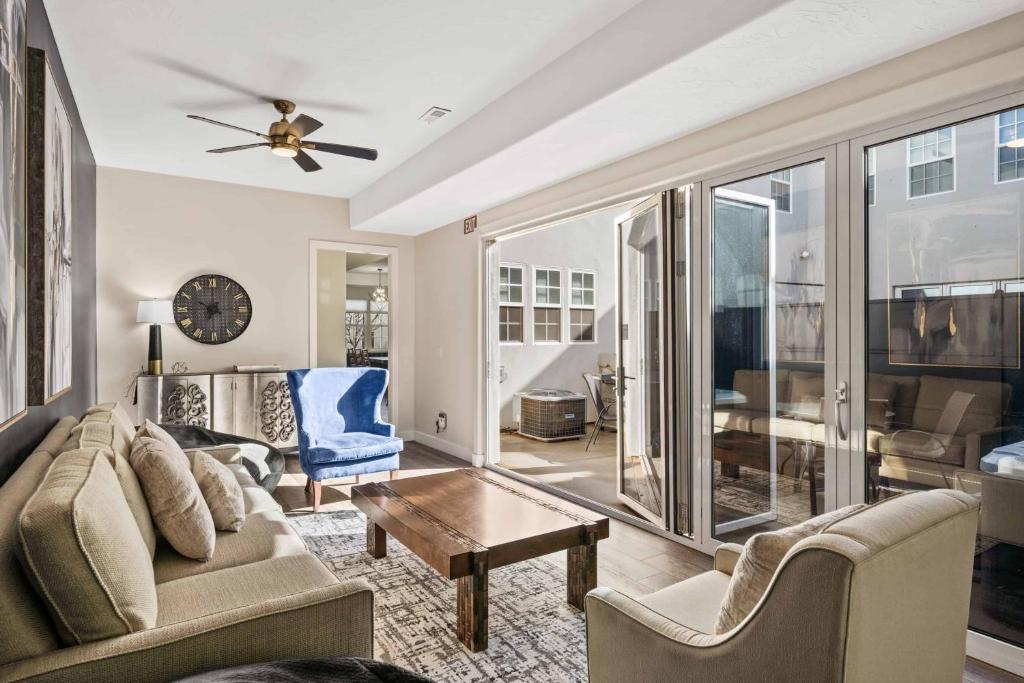 The Hudson #F2 townhouse, Hurricane