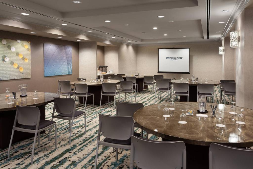 Meeting room / ballrooms