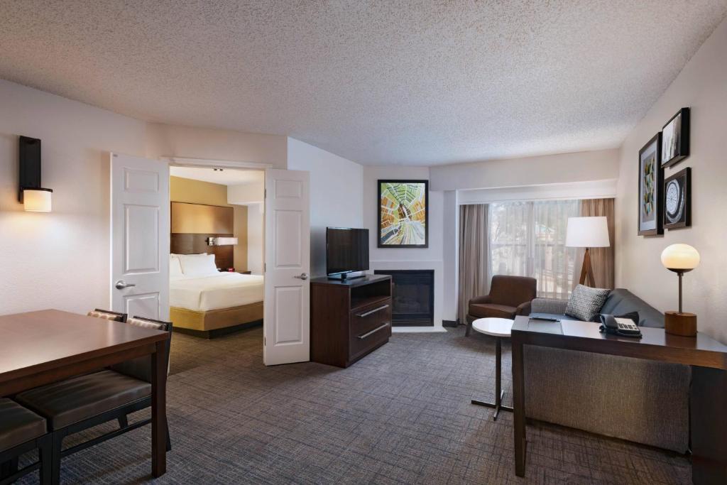 Residence Inn by Marriott Austin The Domain Area photo