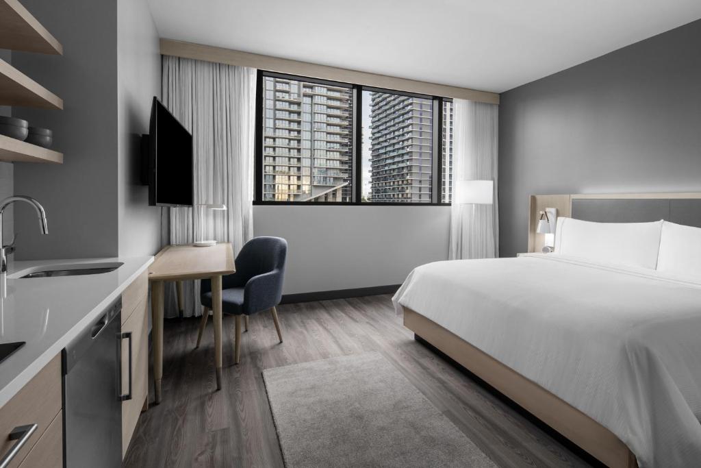 Element Miami Brickell photo