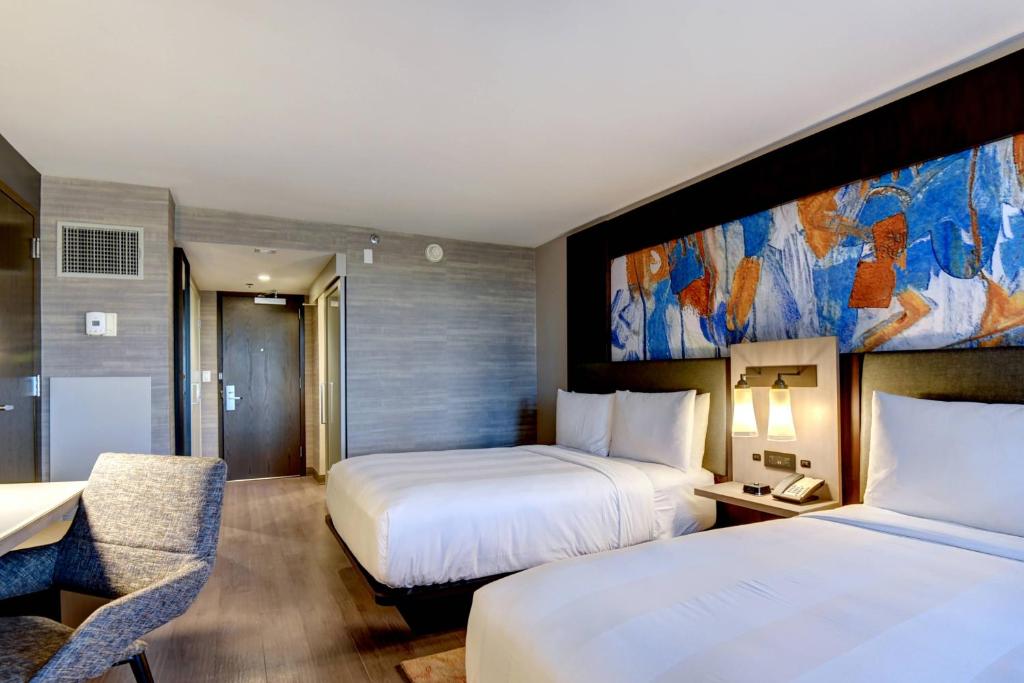 Marriott Tulsa Hotel Southern Hills photo