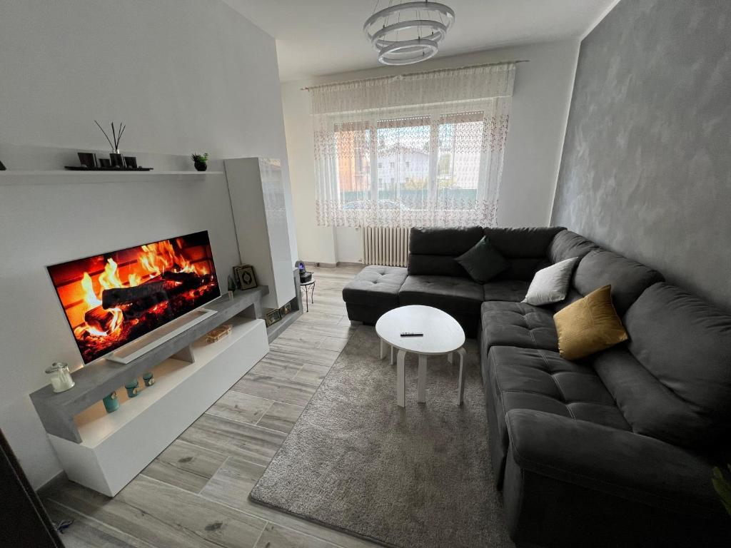 Casa di Afi, lago maggiore 5 min Perfect For 4 - Kitchen - Parking - Netflix - 2