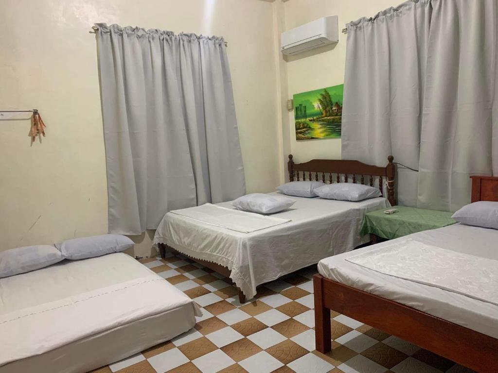 Besanes — Hotel in Alaminos City