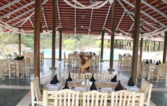 Tuli Veer Bagh Resort and Spa レストラン