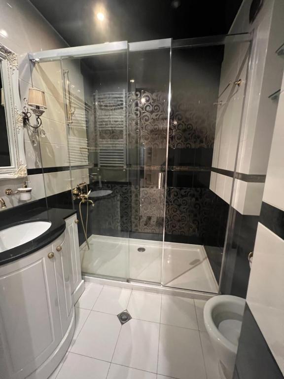 Luxury Apartment For Families Or Group of Visitors In City Center photo