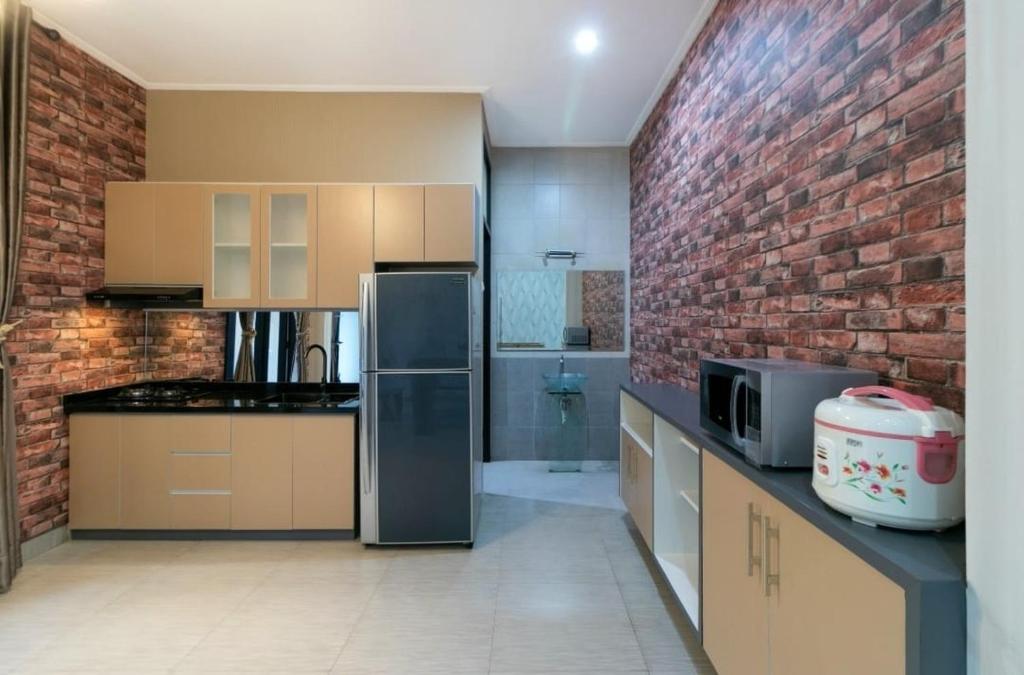 Vila Keluarga Syariah Mawar 82, Dago Resort 4BR dengan Privat Pool BBQ dan Rooftop Vila Keluarga Syariah Mawar 82, Dago Resort 4BR dengan Privat Pool BBQ dan Rooftop