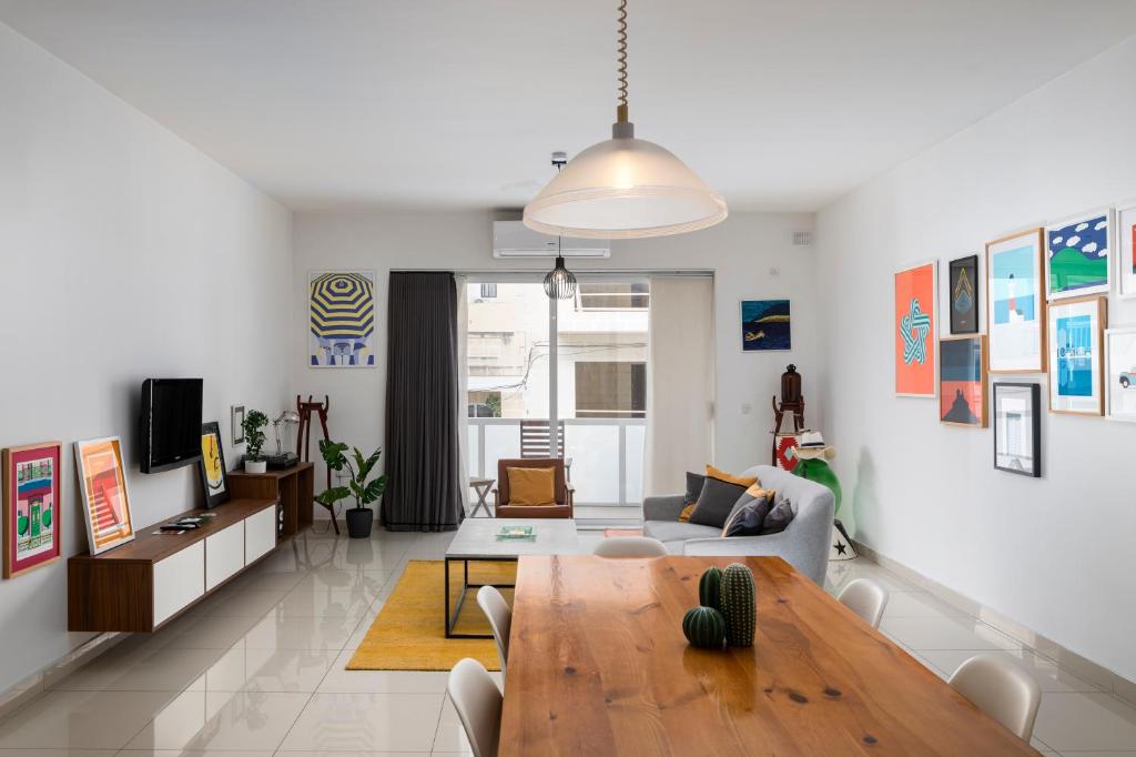 Chic, Modern & Spacious 2BR Apartment close to the sea - Marsaskala, Marsaskala