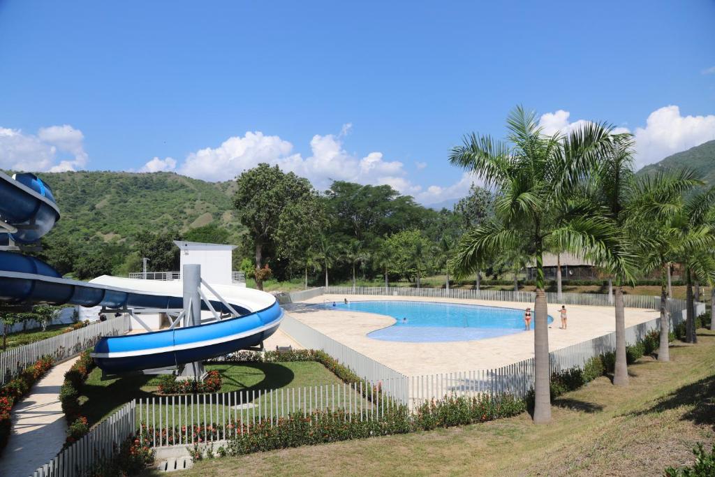 Estadía, hermosos apartasoles en Santafé de Antioquia - 1