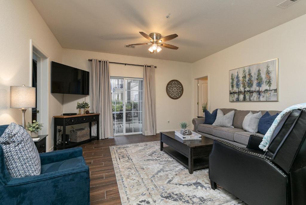 3BR Walk-In - Close to Attractions - FREE TICKETS INCLUDED - RL4-2, Branson