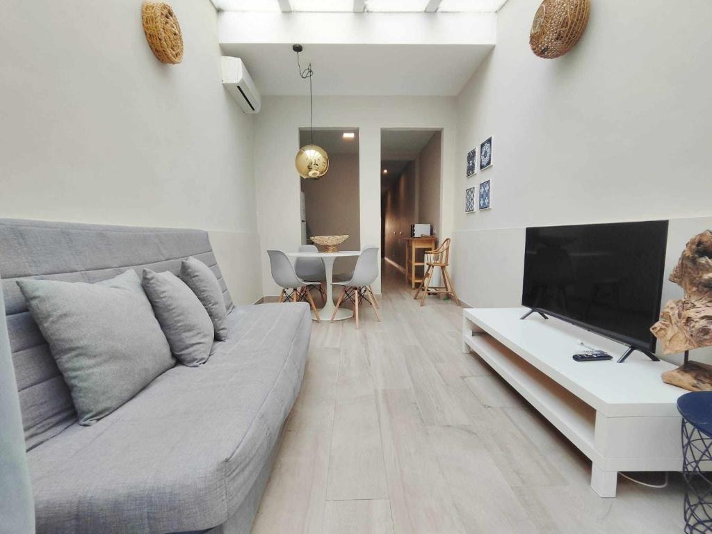 Mazi Apartments Chic